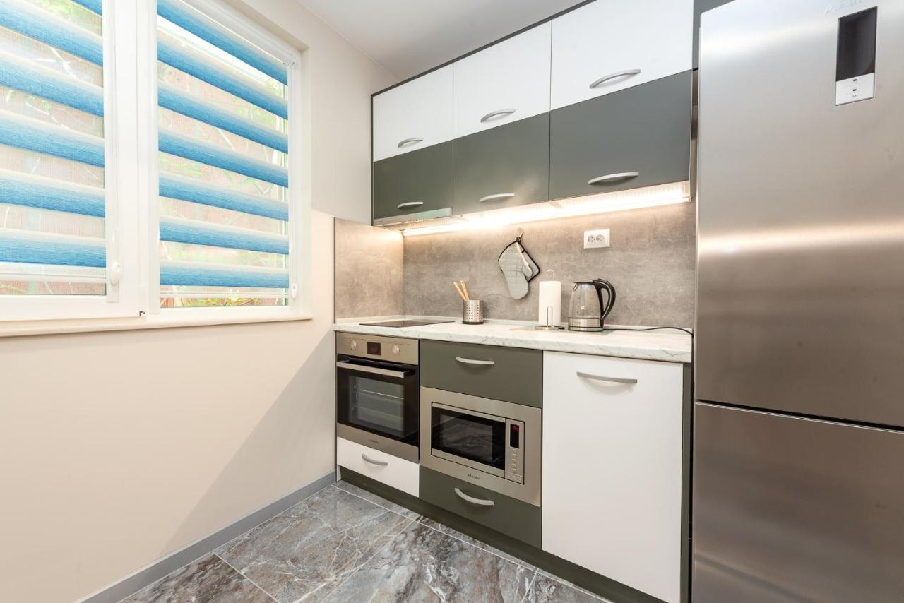 Downtown Apartment Burgas Stad Buitenkant foto