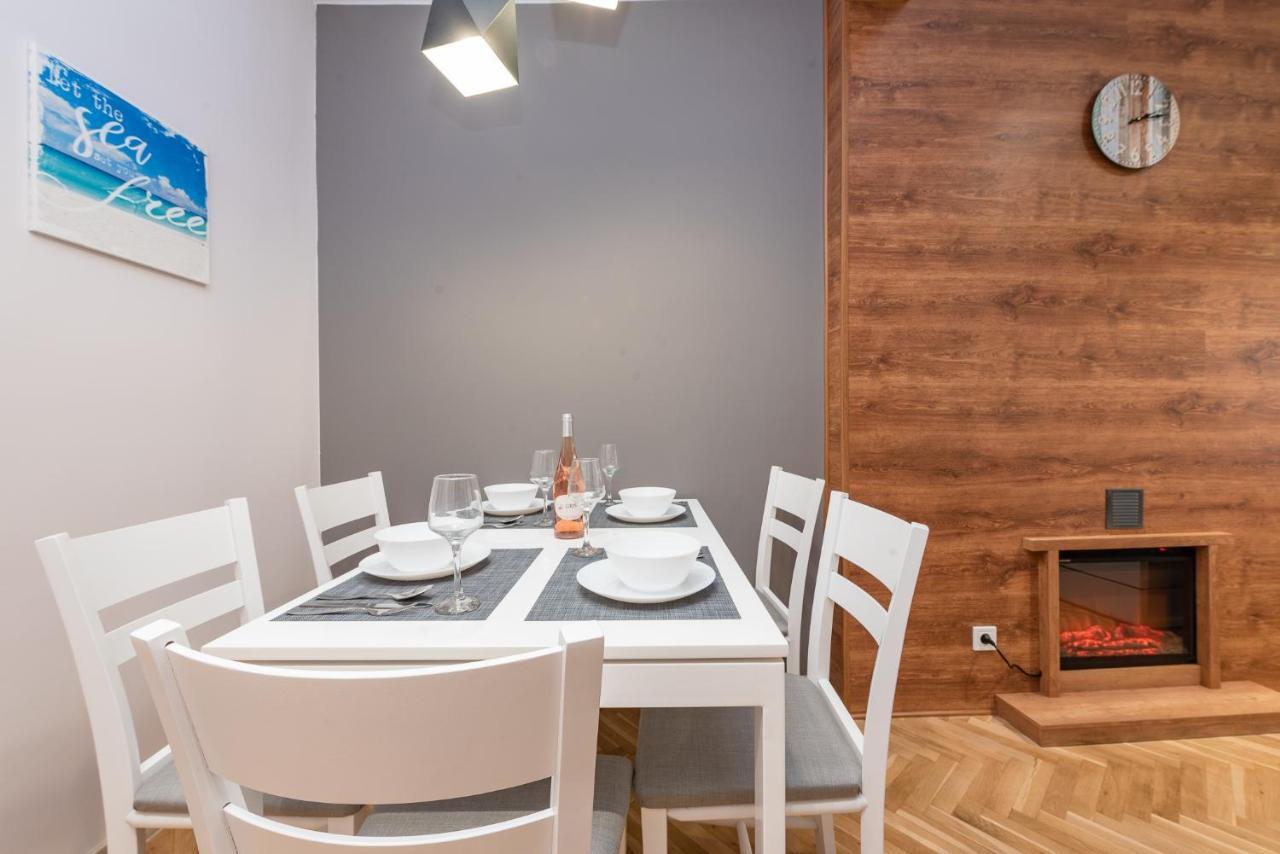 Downtown Apartment Burgas Stad Buitenkant foto