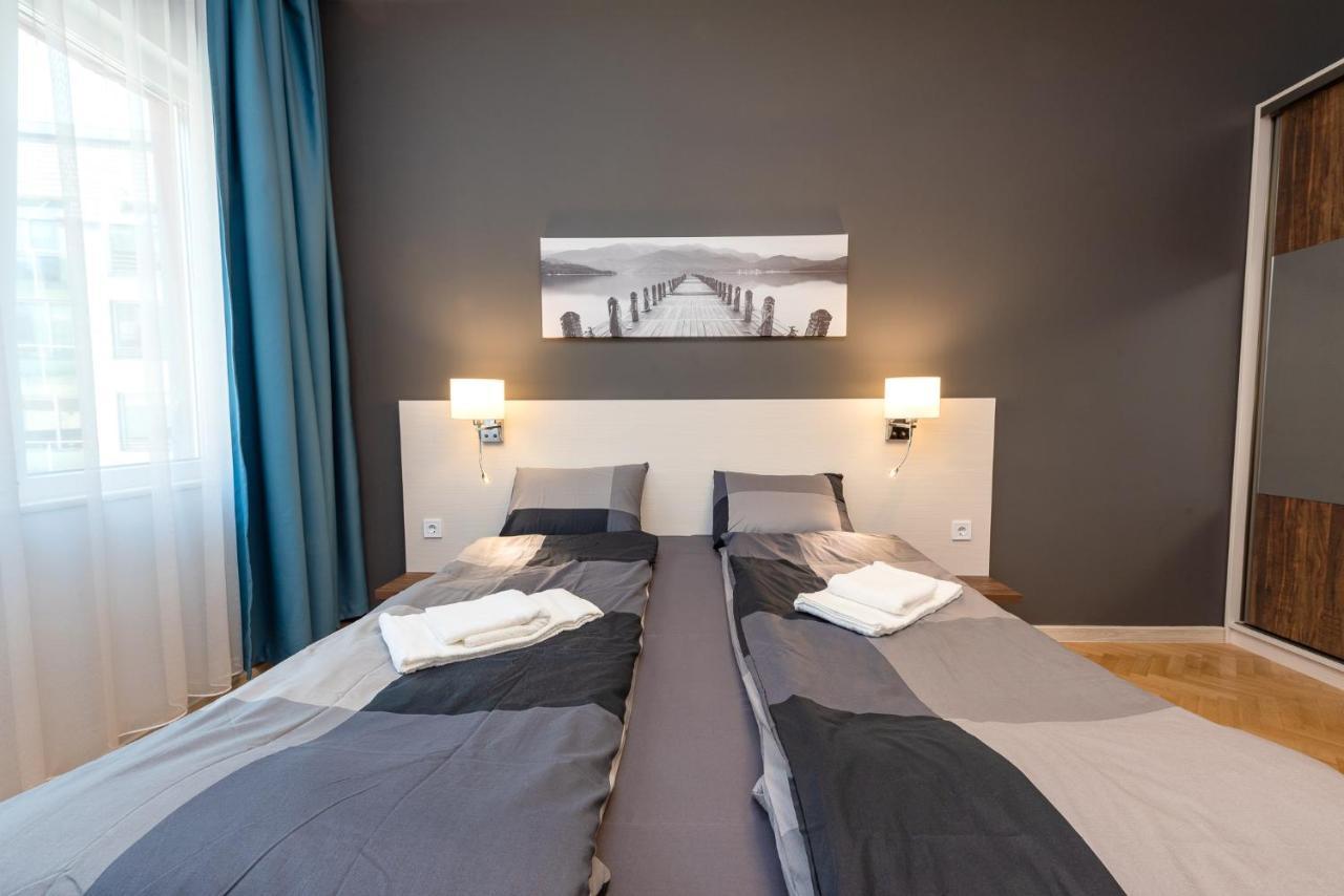 Downtown Apartment Burgas Stad Buitenkant foto