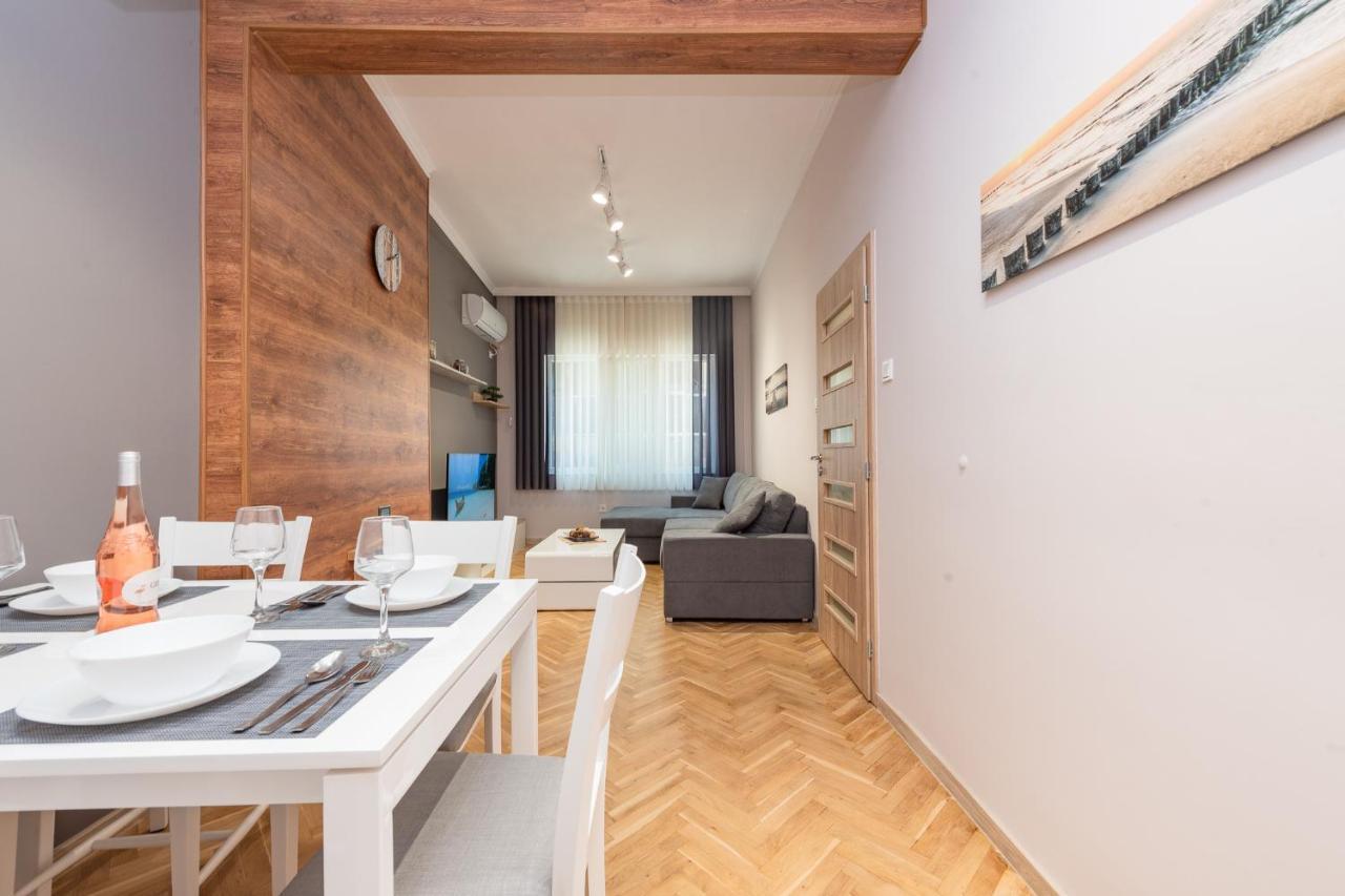 Downtown Apartment Burgas Stad Buitenkant foto