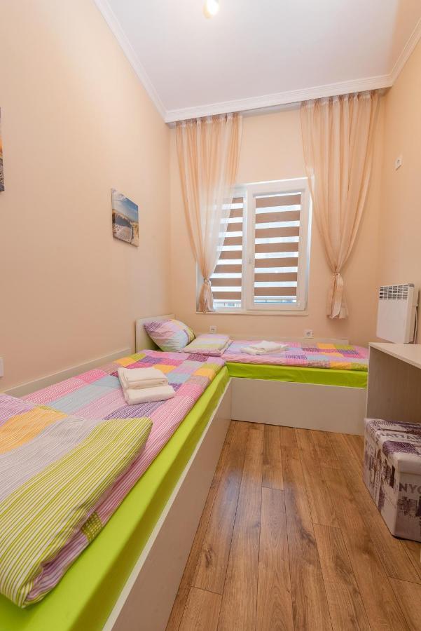 Downtown Apartment Burgas Stad Buitenkant foto