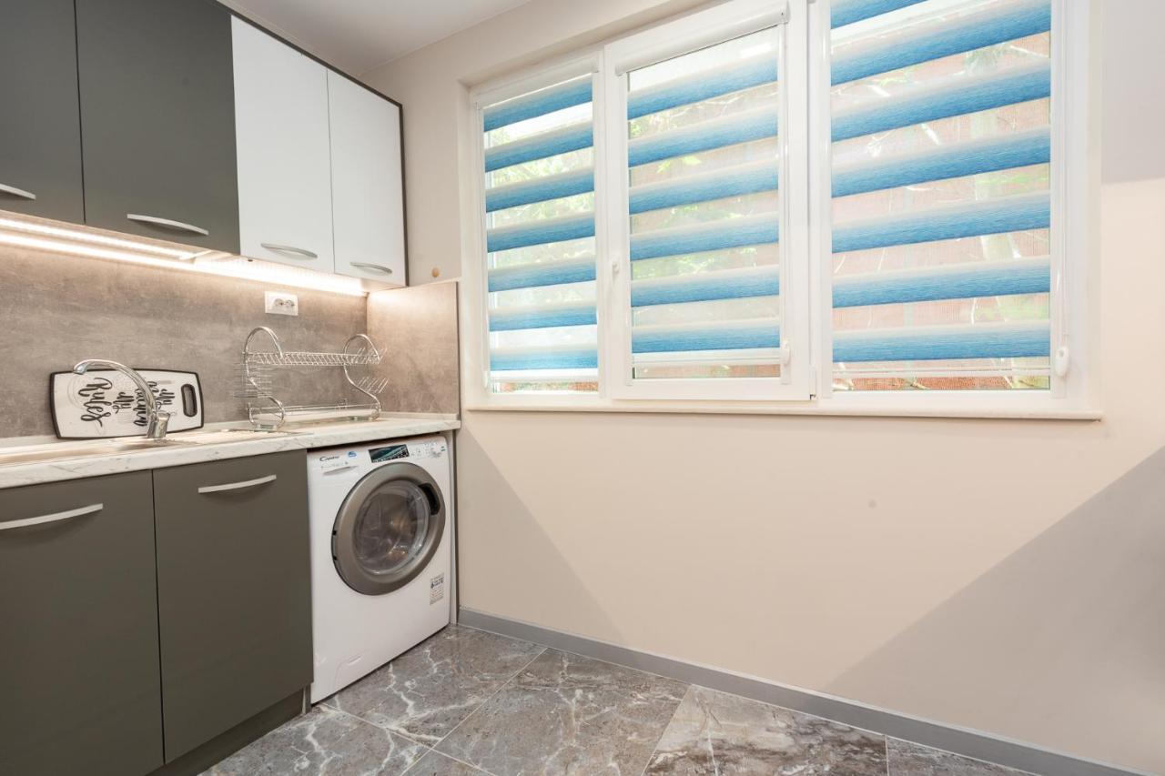 Downtown Apartment Burgas Stad Buitenkant foto
