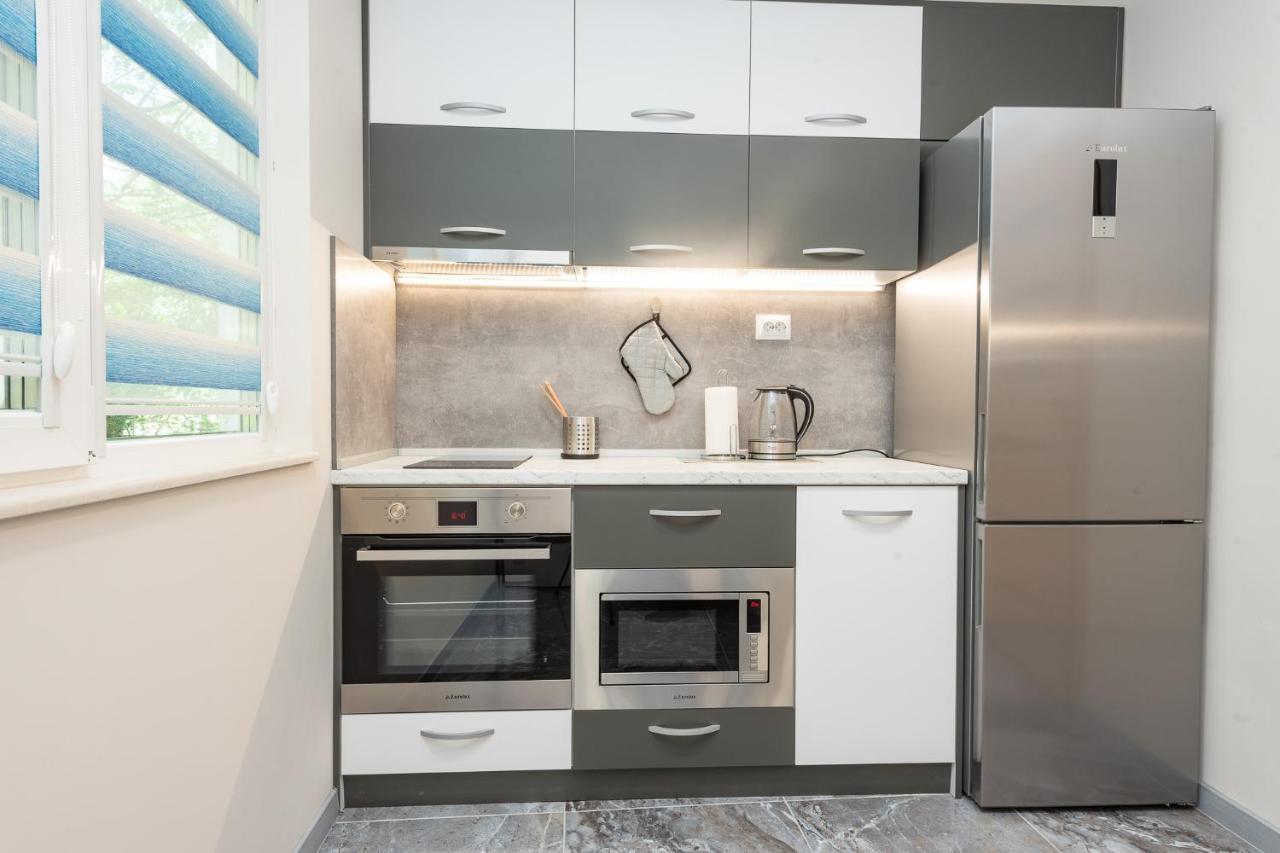 Downtown Apartment Burgas Stad Buitenkant foto